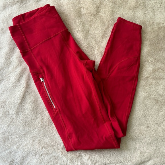 NWT Athleta Rainier Tight Clover Berry Red Size M - Picture 12 of 15